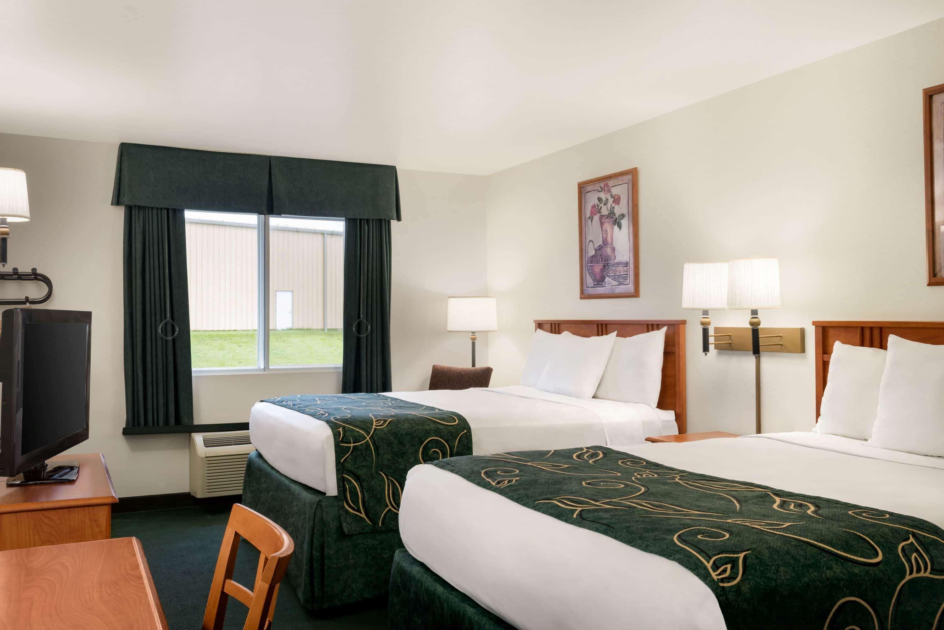 ทราเวลลอดจ์ บาย วินด์แฮม คลินตัน วัลเลย์ เวสต์ คอร์ต Hotel ภายนอก รูปภาพ
